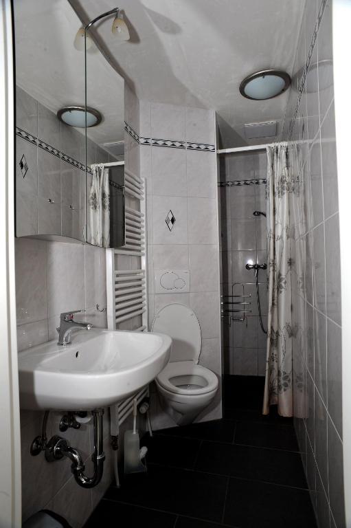 Niros Bed & Breakfast Birsfelden Cameră foto