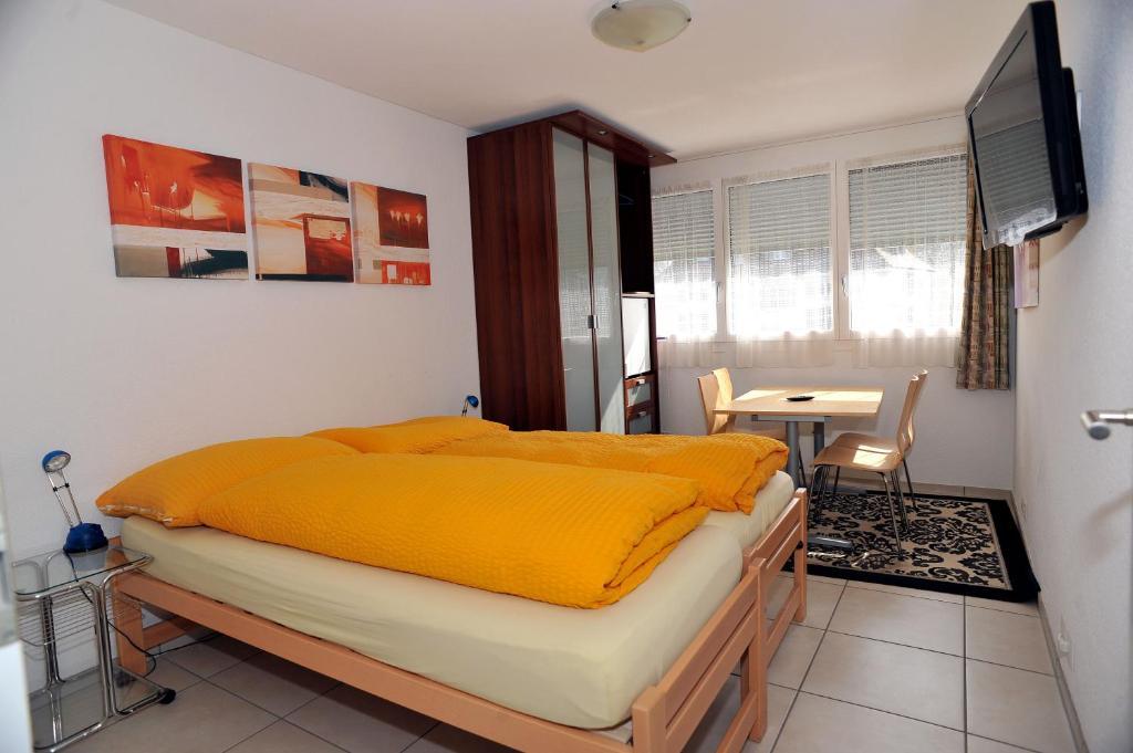 Niros Bed & Breakfast Birsfelden Cameră foto