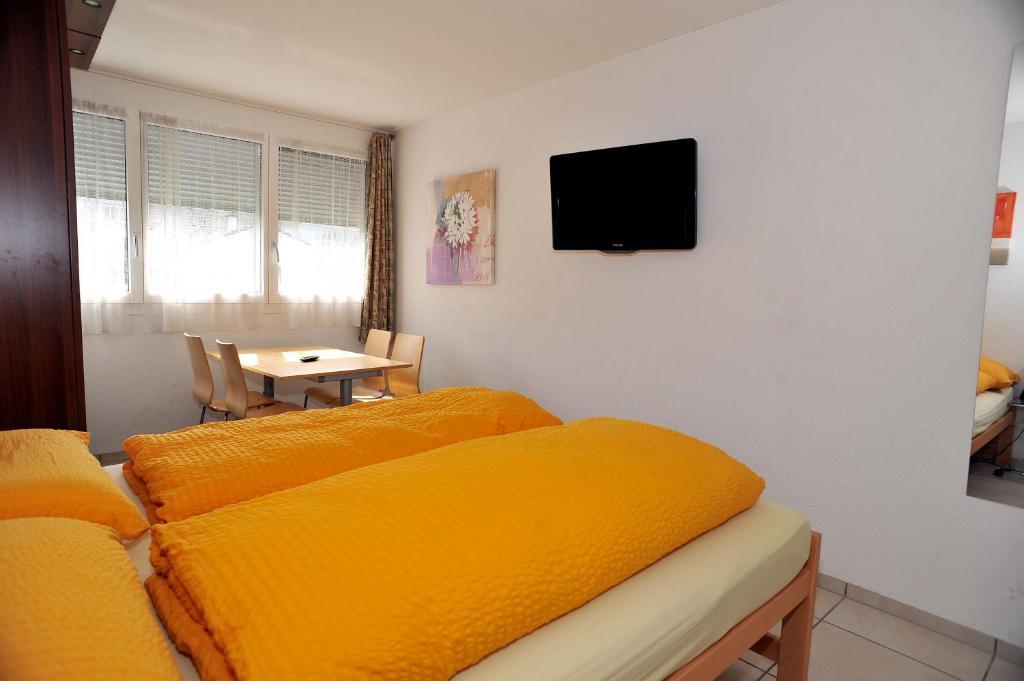 Niros Bed & Breakfast Birsfelden Cameră foto